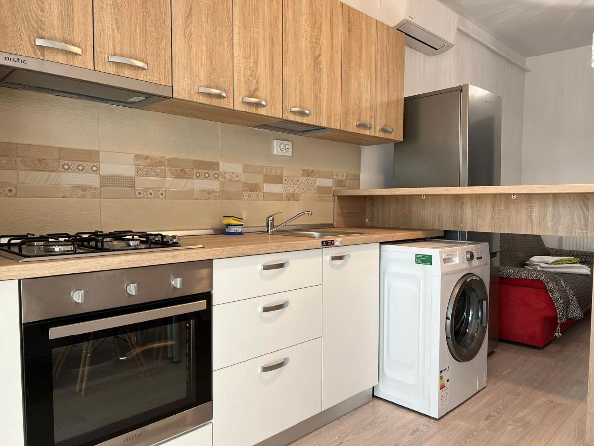 Studios & Apartments Palas By Glam At Lazar Towers Ясси Екстер'єр фото