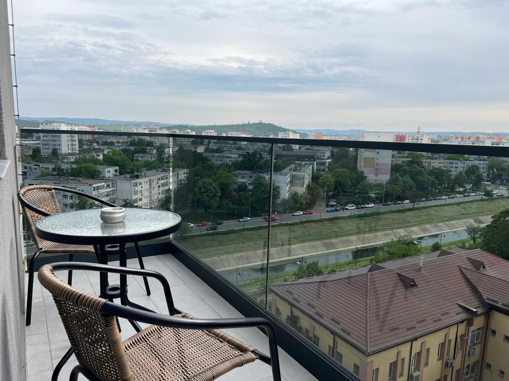 Studios & Apartments Palas By Glam At Lazar Towers Ясси Екстер'єр фото