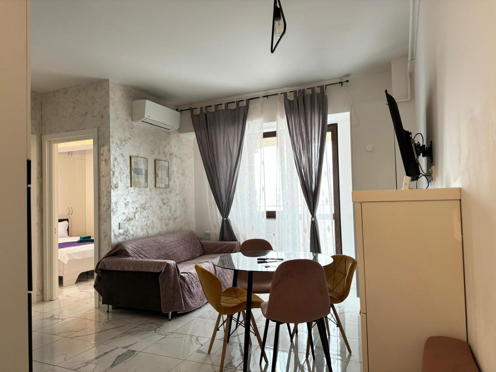 Studios & Apartments Palas By Glam At Lazar Towers Ясси Екстер'єр фото