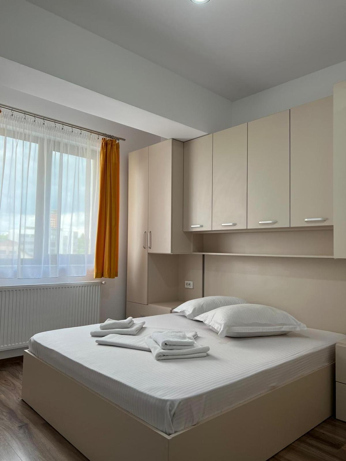 Studios & Apartments Palas By Glam At Lazar Towers Ясси Екстер'єр фото